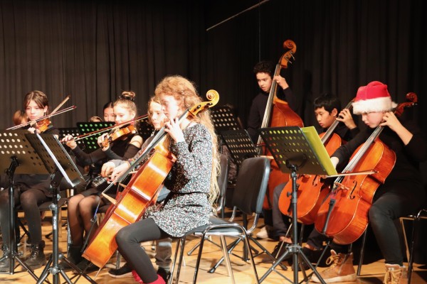 weinachtskonzert_23-934C9B302-C15D-3C9F-509B-EE7A52781A45.jpg