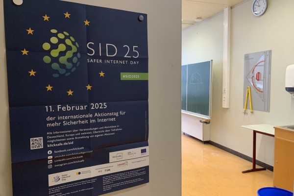 saferinternetday_25_014484AC76-79CC-E886-8369-02F8E3666286.jpg
