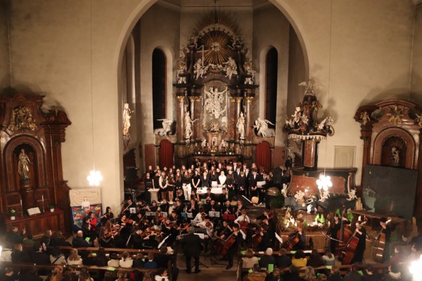 weihnachtskonzert_25-28B2E96E91-80CE-23D2-9E21-176091B9B752.jpeg