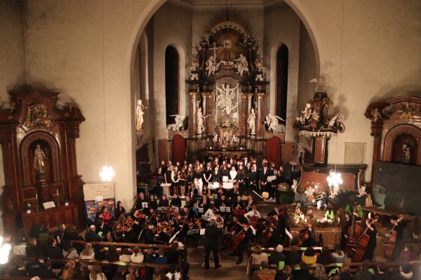 weihnachtskonzert_25-64F01D4998-FD01-0FA5-4F62-55AF8E6C061E.jpeg